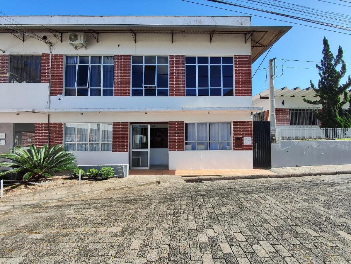 Villa Bilac - Studios Proximo A Vila Germanica Bairro Da Velha Blumenau Exterior photo